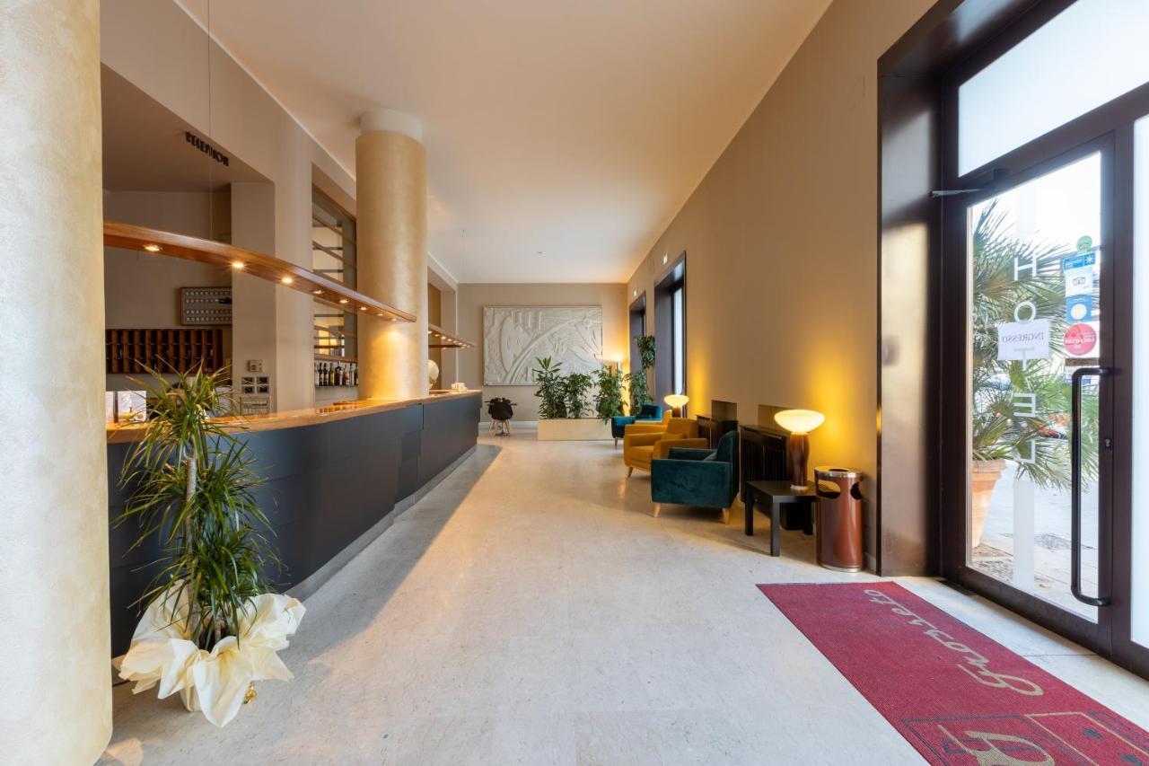 Nuova Hotel 3*