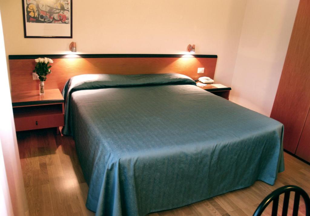 Nuova Hotel 3*
